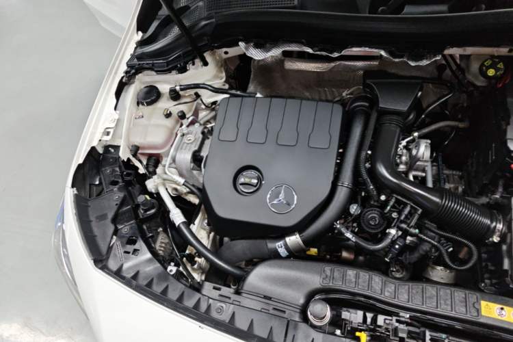 Used Mercedes-Benz B-Class 2021 B 200 Sport Edition Engine Bay Right