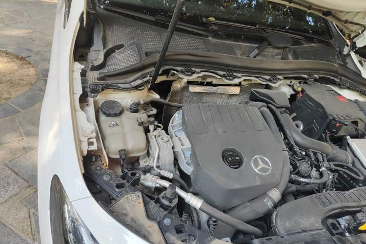 Used Mercedes-Benz B-Class 2021 B 200 Fashion Model Engine Bay Right
