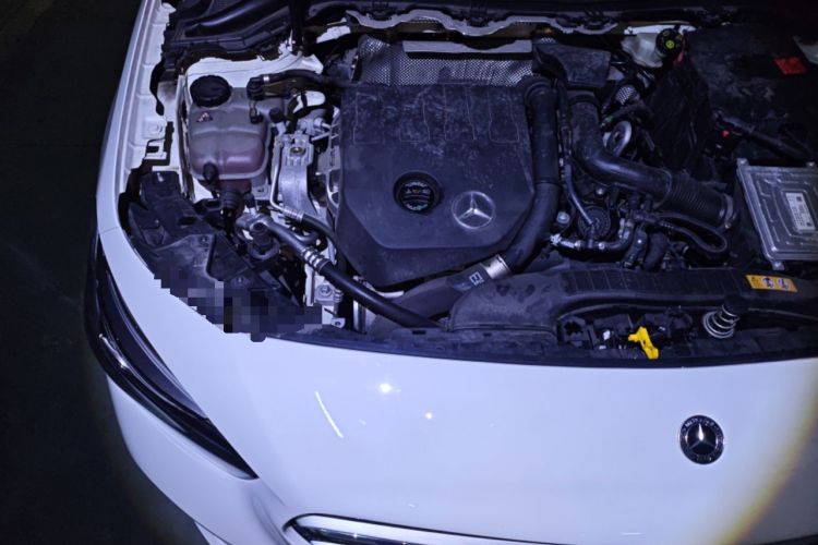 Used Mercedes-Benz B-Class 2021 B 200 Sport Edition Engine Bay Right