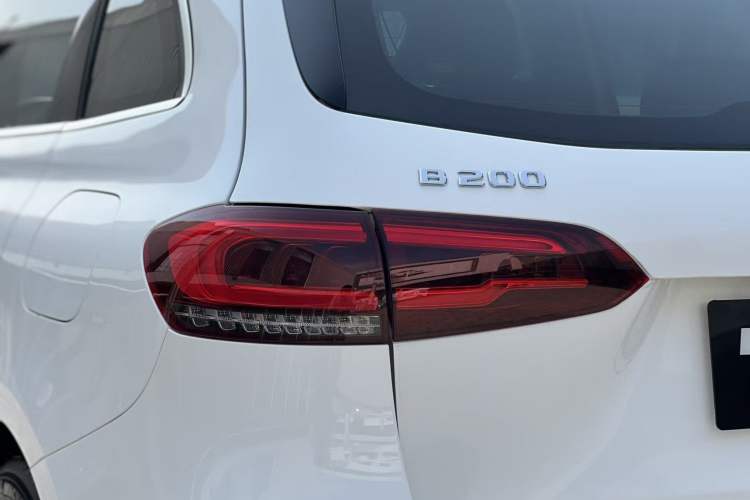 Used Mercedes-Benz B-Class 2021 B 200 Sport Edition Exterior 11