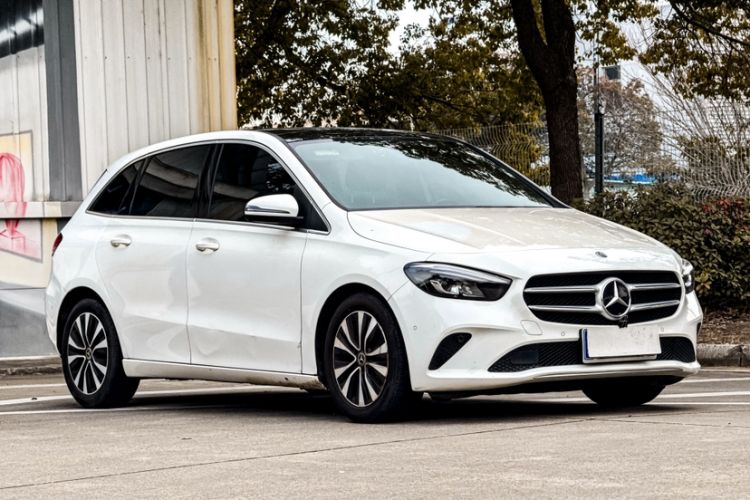 Used Mercedes-Benz B-Class 2021 B 200 Sport Edition Exterior 2