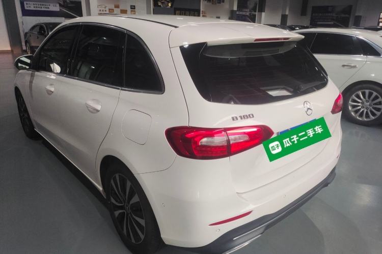 Used Mercedes-Benz B-Class 2021 B 180 Fashion Model Exterior 2