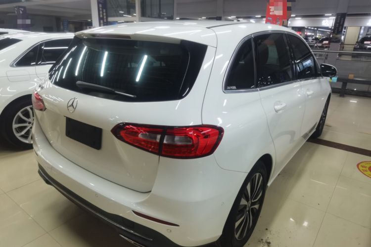 Used Mercedes-Benz B-Class 2021 B 180 Fashion Model Exterior 3