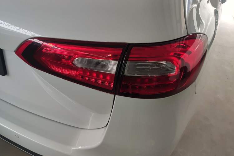 Used Mercedes-Benz B-Class 2021 B 180 Fashion Model Exterior 3