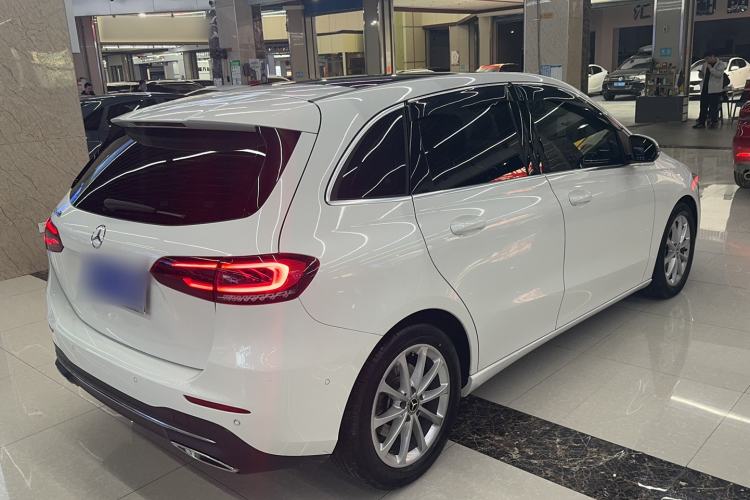 Used Mercedes-Benz B-Class 2021 B 200 Fashion Model Exterior 3