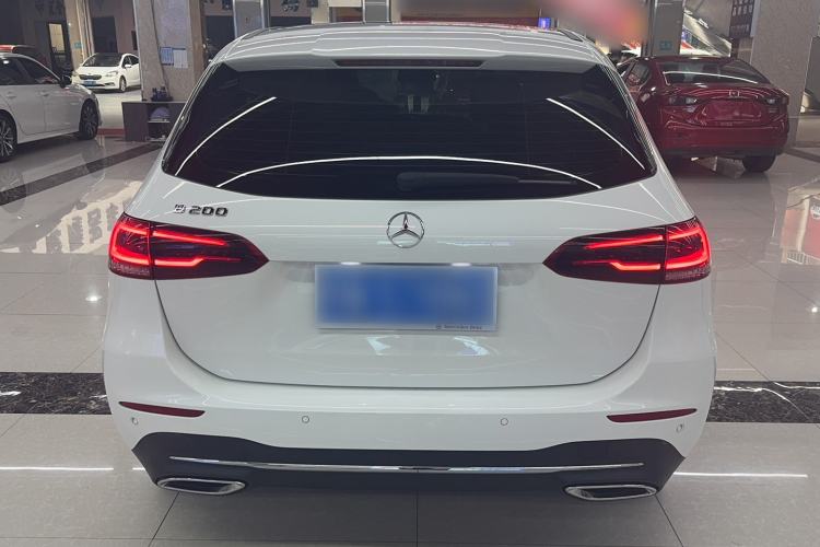 Used Mercedes-Benz B-Class 2021 B 200 Fashion Model Exterior 4