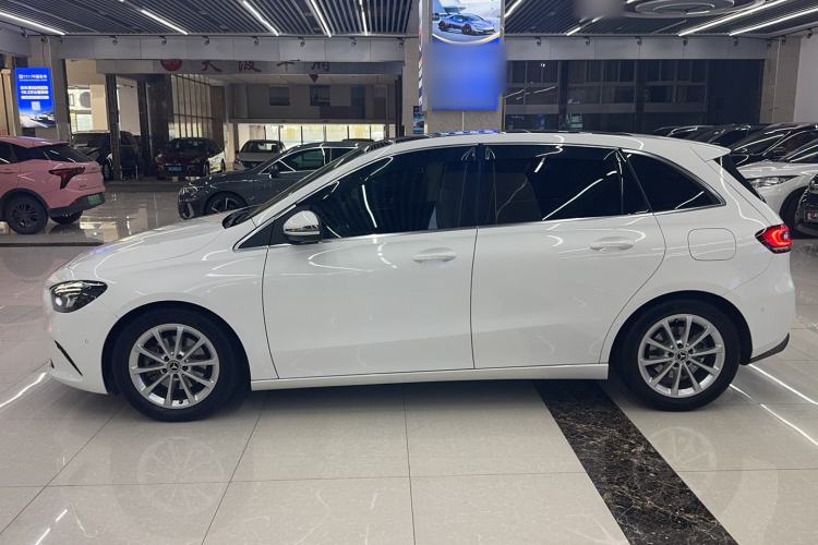 Used Mercedes-Benz B-Class 2021 B 200 Fashion Model Exterior 5