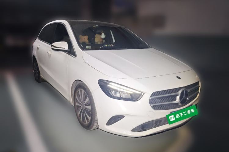 Used Mercedes-Benz B-Class 2021 B 200 Sport Edition Front Right 45 Deg