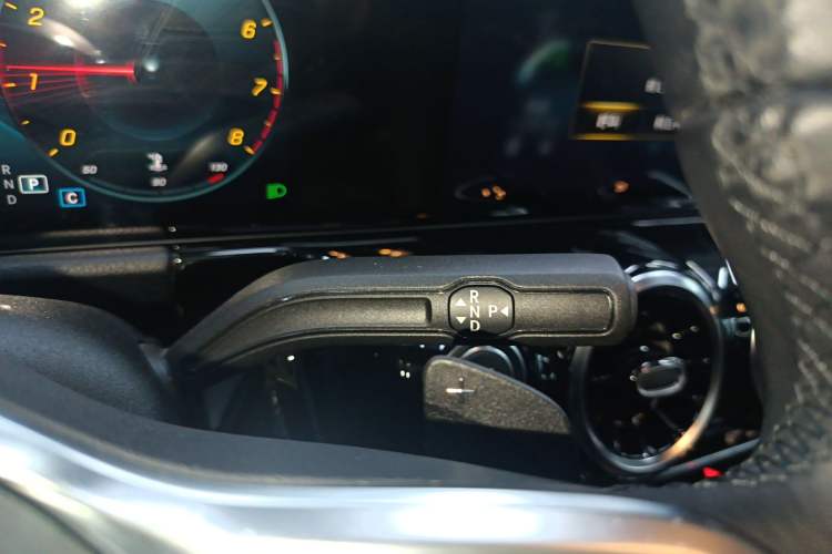 Used Mercedes-Benz B-Class 2021 B 200 Sport Edition Gear Lever