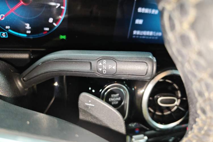 Used Mercedes-Benz B-Class 2021 B 200 Sport Edition Gear Lever