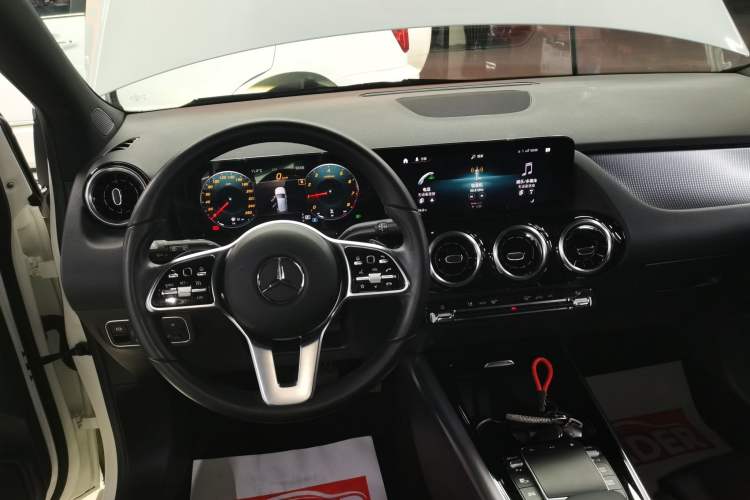 Used Mercedes-Benz B-Class 2021 B 200 Sport Edition Gear Lever