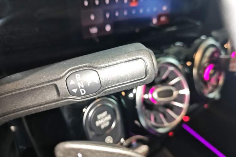 Used Mercedes-Benz B-Class 2021 B 200 Fashion Model Gear Lever