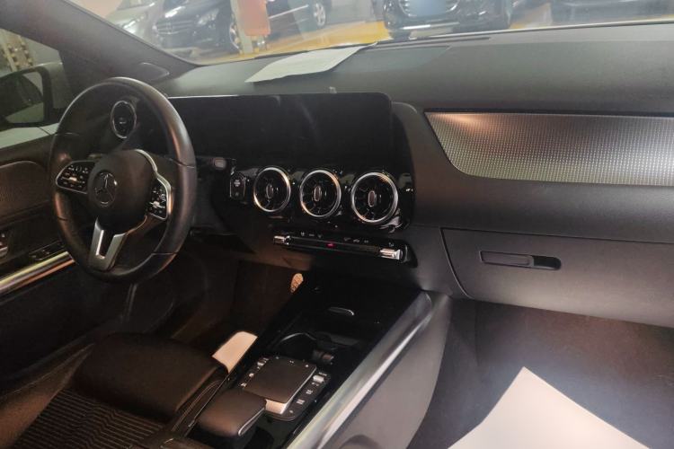 Used Mercedes-Benz B-Class 2021 B 200 Sport Edition Interior 1