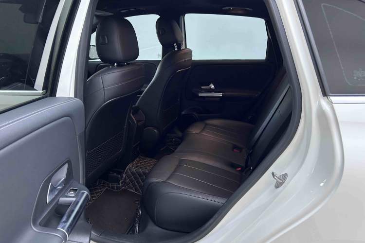 Used Mercedes-Benz B-Class 2021 B 200 Fashion Model Interior 2