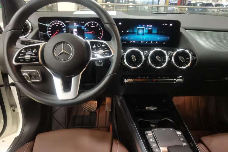 Used Mercedes-Benz B-Class 2021 B 180 Fashion Model Interior 3