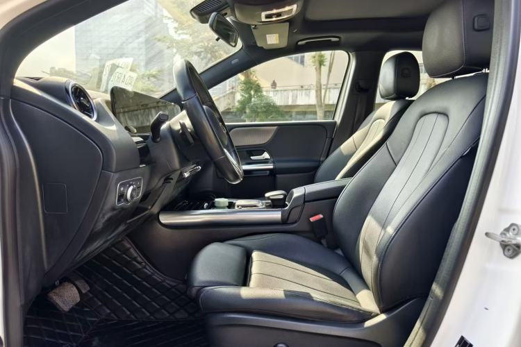Used Mercedes-Benz B-Class 2021 B 200 Fashion Model Interior 3