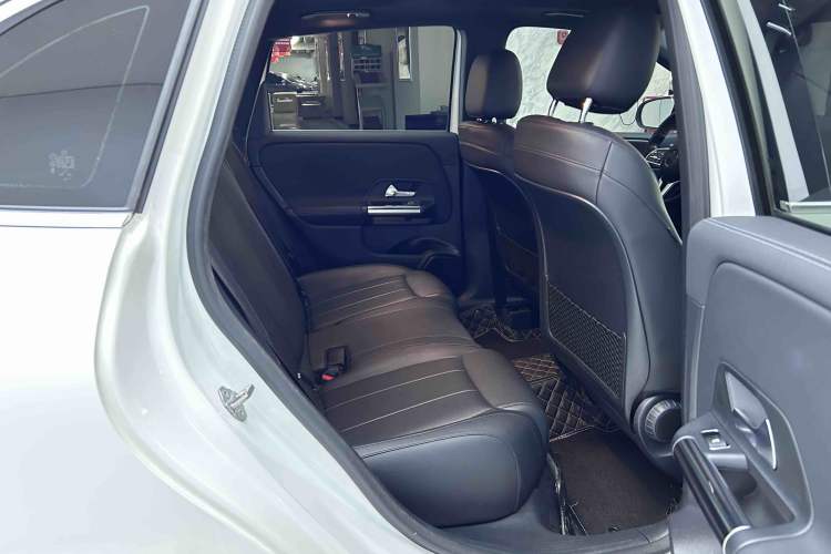 Used Mercedes-Benz B-Class 2021 B 200 Fashion Model Interior 4