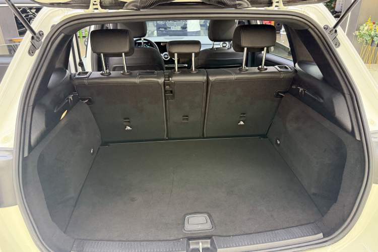 Used Mercedes-Benz B-Class 2021 B 200 Sport Edition Interior 9