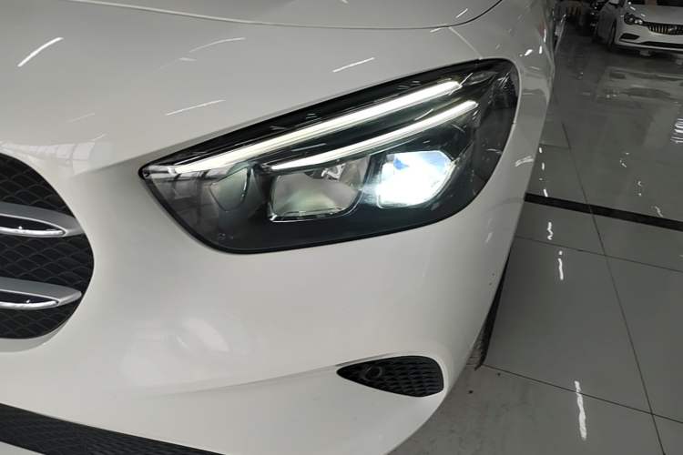 Used Mercedes-Benz B-Class 2021 B 200 Sport Edition Left Front Headlight