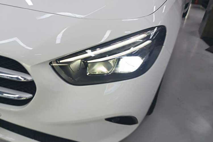 Used Mercedes-Benz B-Class 2021 B 200 Sport Edition Left Front Headlight
