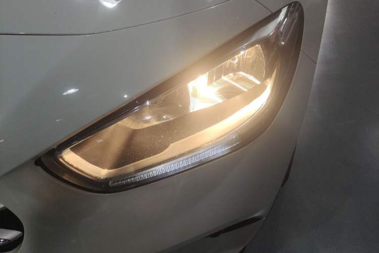 Used Mercedes-Benz B-Class 2021 B 180 Fashion Model Left Front Headlight