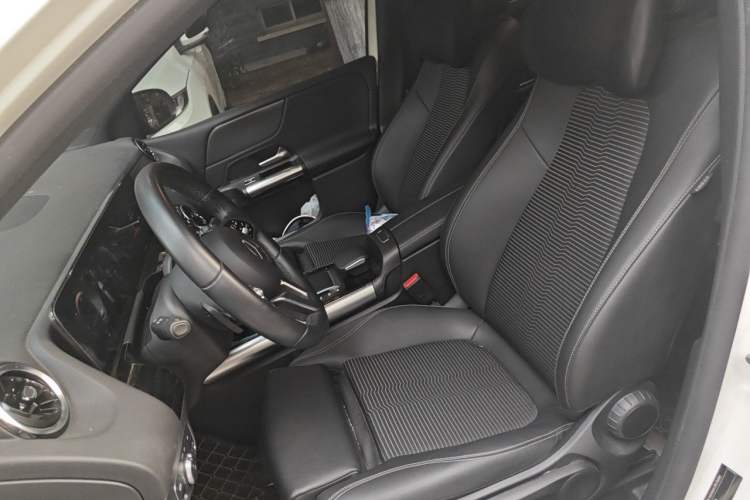 Used Mercedes-Benz B-Class 2021 B 180 Fashion Model Left Front Seat
