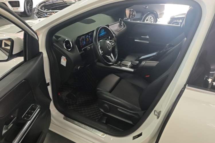 Used Mercedes-Benz B-Class 2021 B 200 Sport Edition Left Front Seat