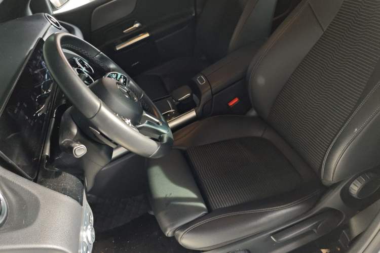 Used Mercedes-Benz B-Class 2021 B 180 Fashion Model Left Front Seat