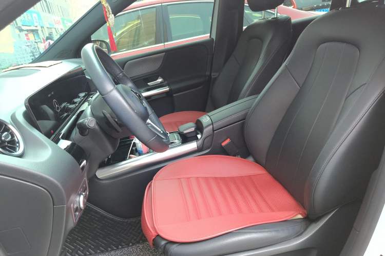 Used Mercedes-Benz B-Class 2021 B 200 Fashion Model Left Front Seat