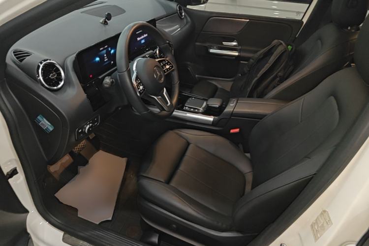 Used Mercedes-Benz B-Class 2021 B 200 Fashion Model Left Front Seat