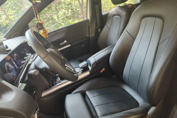 Used Mercedes-Benz B-Class 2021 B 200 Fashion Model Left Front Seat
