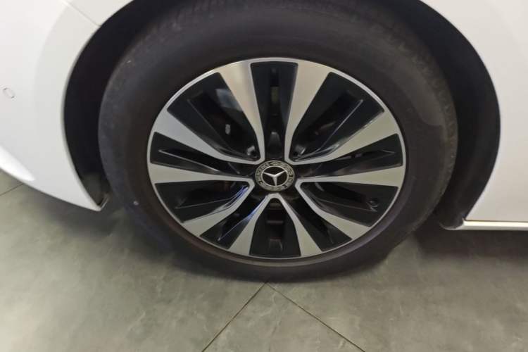 Used Mercedes-Benz B-Class 2021 B 200 Sport Edition Left Front Wheel Hub