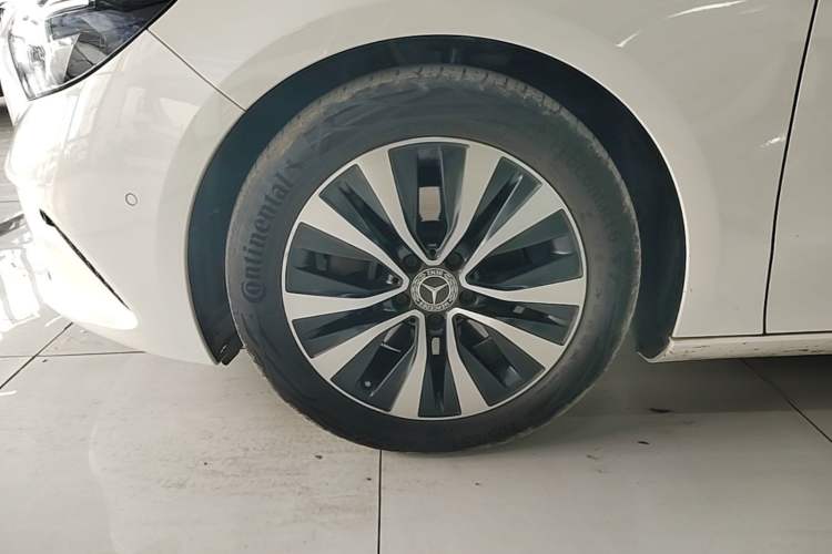 Used Mercedes-Benz B-Class 2021 B 200 Sport Edition Left Front Wheel Hub