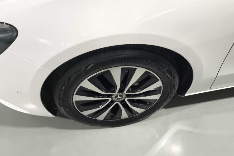 Used Mercedes-Benz B-Class 2021 B 200 Sport Edition Left Front Wheel Hub