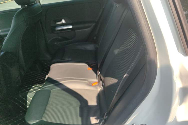 Used Mercedes-Benz B-Class 2021 B 180 Fashion Model Left Rear Seat