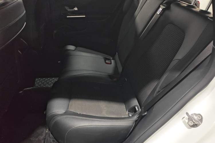 Used Mercedes-Benz B-Class 2021 B 180 Fashion Model Left Rear Seat