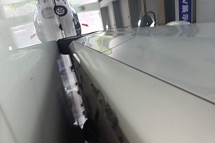 Used Mercedes-Benz B-Class 2021 B 200 Fashion Model Left Side Sill