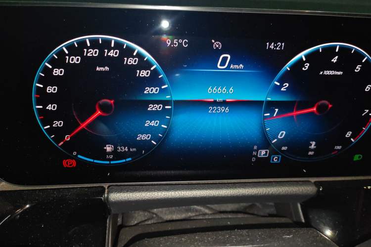 Used Mercedes-Benz B-Class 2021 B 180 Fashion Model Odometer Close Up