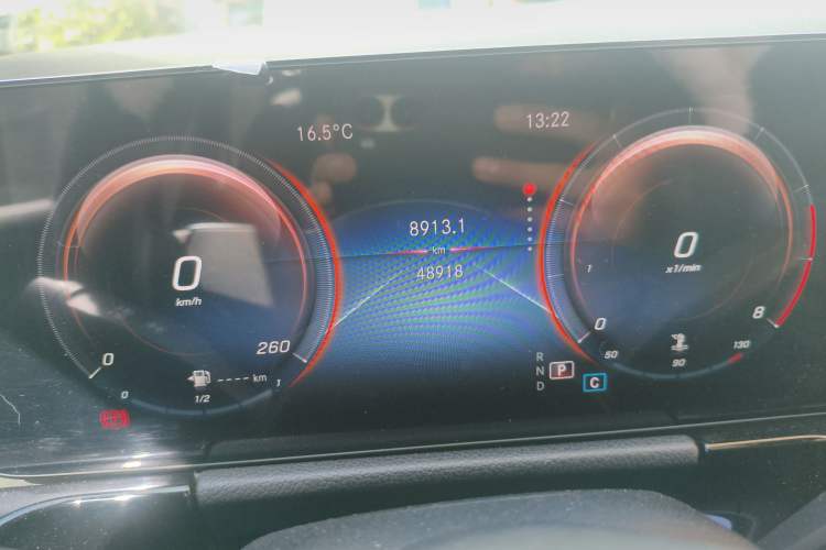Used Mercedes-Benz B-Class 2021 B 200 Sport Edition Odometer Close Up