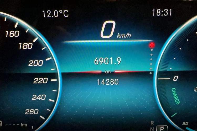 Used Mercedes-Benz B-Class 2021 B 200 Sport Edition Odometer Close Up