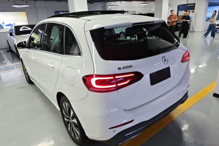 Used Mercedes-Benz B-Class 2021 B 200 Sport Edition Rear Left 45 Deg