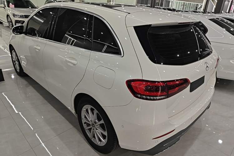 Used Mercedes-Benz B-Class 2021 B 200 Fashion Model Rear Left 45 Deg