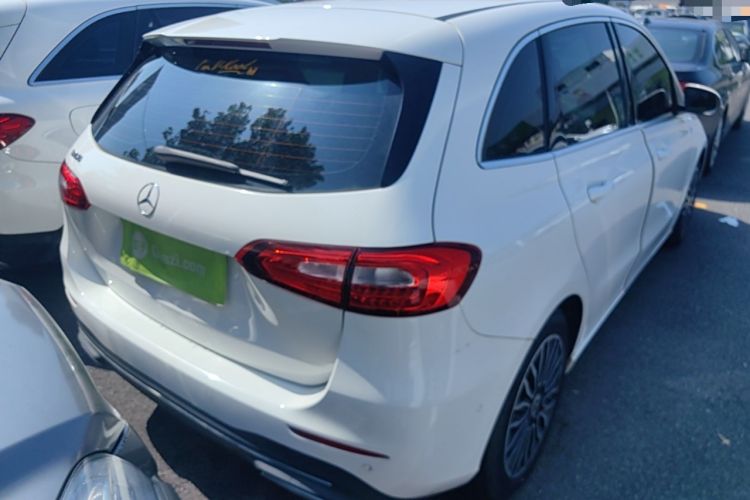 Used Mercedes-Benz B-Class 2021 B 180 Fashion Model Rear Right 45 Deg