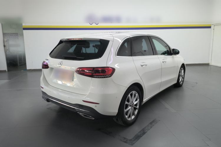 Used Mercedes-Benz B-Class 2021 B 200 Fashion Model Rear Right 45 Deg