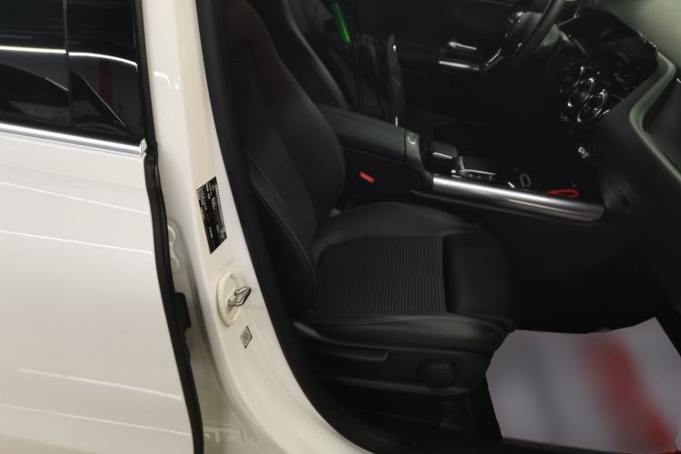 Used Mercedes-Benz B-Class 2021 B 200 Sport Edition Right Front Seat
