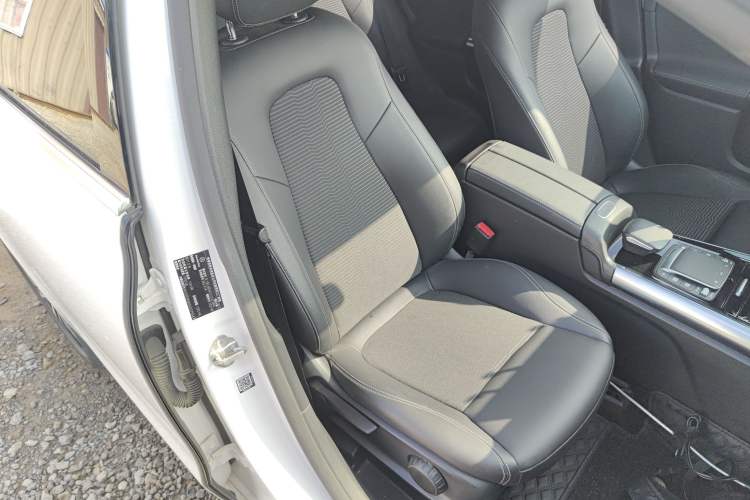 Used Mercedes-Benz B-Class 2021 B 180 Fashion Model Right Front Seat