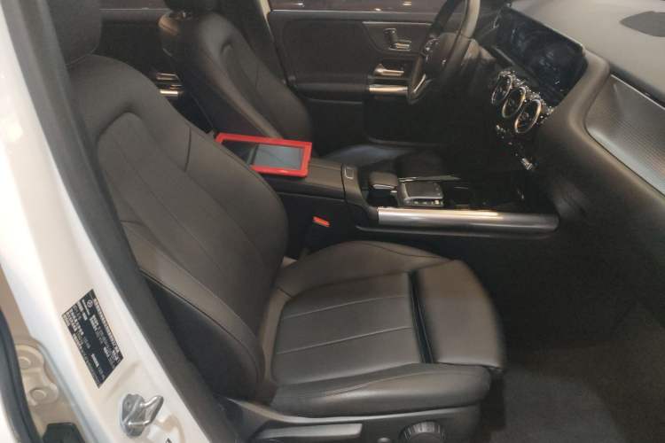 Used Mercedes-Benz B-Class 2021 B 200 Fashion Model Right Front Seat