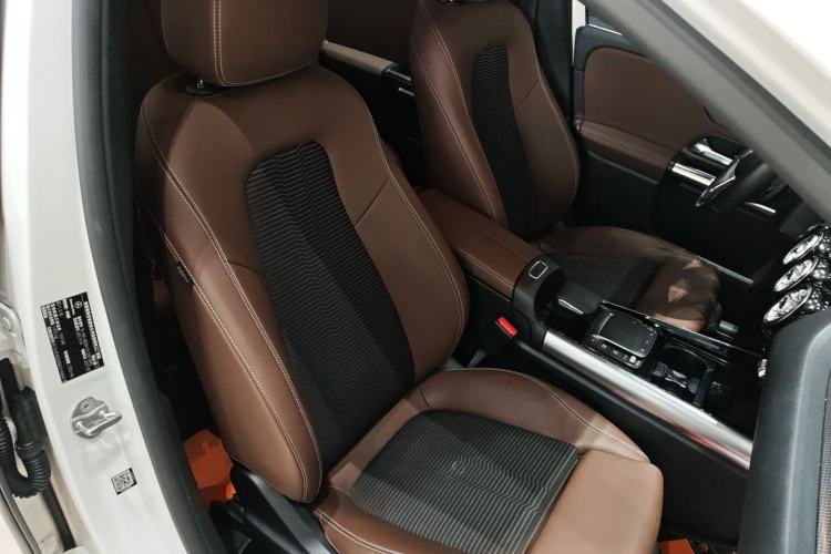 Used Mercedes-Benz B-Class 2021 B 180 Fashion Model Right Front Seat