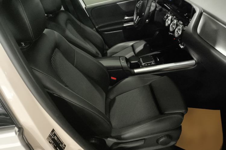 Used Mercedes-Benz B-Class 2021 B 200 Sport Edition Right Front Seat