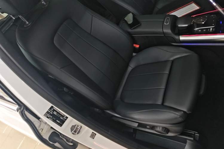 Used Mercedes-Benz B-Class 2021 B 200 Fashion Model Right Front Seat